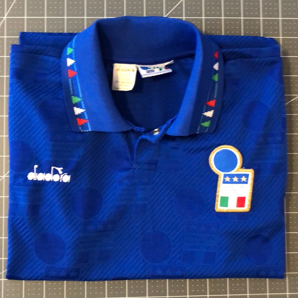 Vintage Diadora Italy Jersey Medium